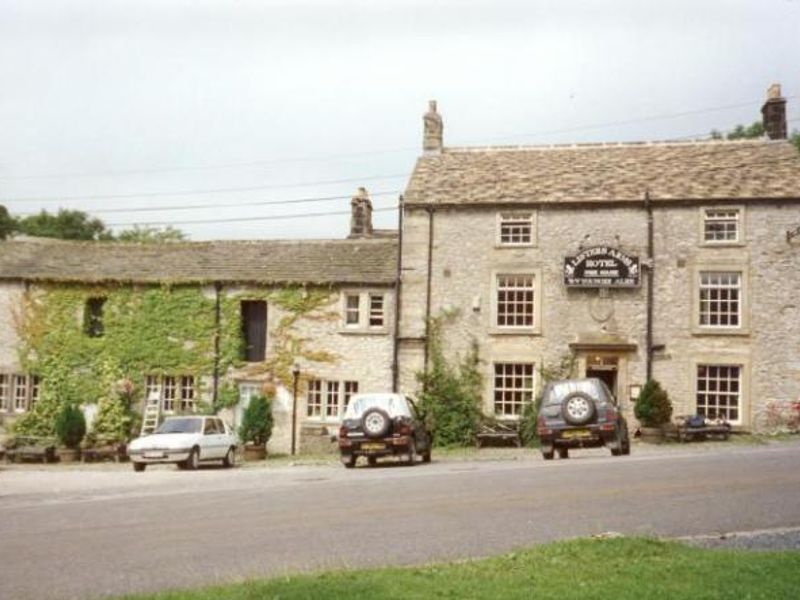 Lister Arms, Malham (early 2000s). (Pub, External). Published on 23-01-2015