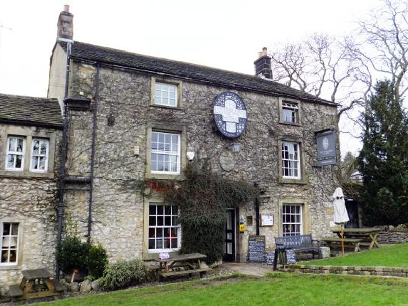 Lister Arms, Malham, January 2016. (Pub, External). Published on 22-01-2016