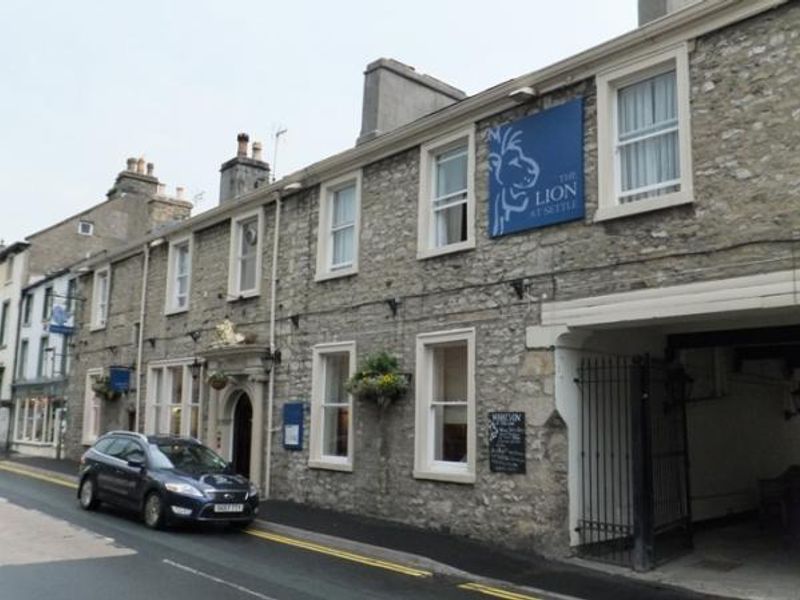 The Lion at Settle (in 2011). (Pub, External). Published on 20-01-2015