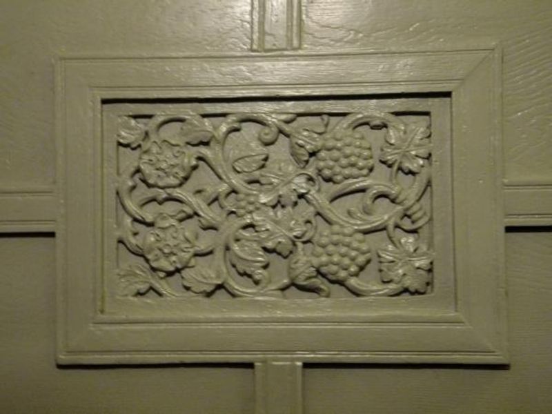 Royal Oak, Settle - panelling detail. (Pub, Bar). Published on 12-02-2015