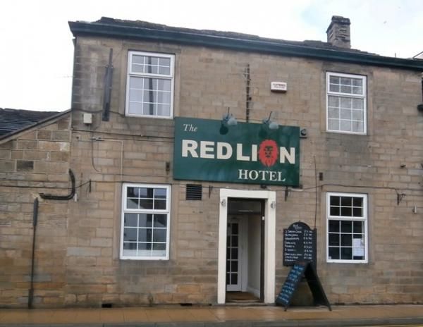 The Red Lion, Silsden. (Pub, External). Published on 23-01-2015