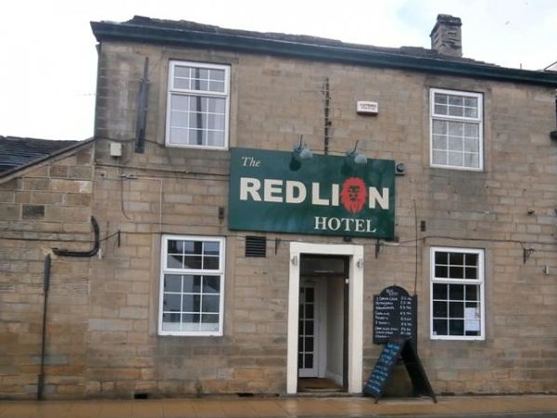 The Red Lion, Silsden. (Pub, External). Published on 23-01-2015