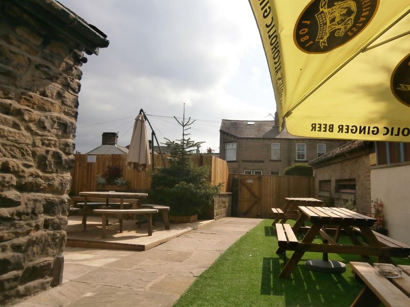 Rear garden, the Red Lion, Silsden. (Pub, External, Garden). Published on 29-03-2017