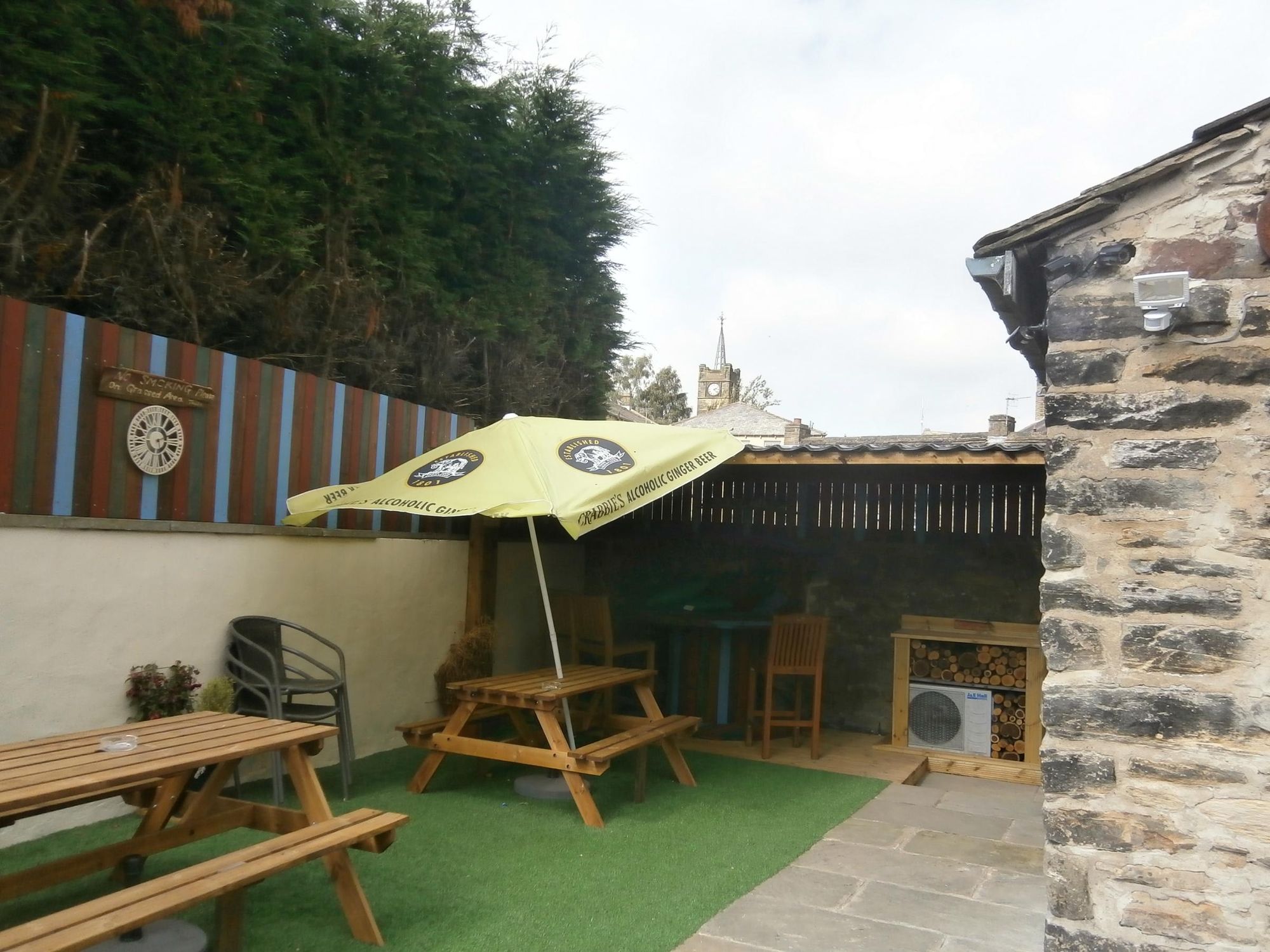 Rear garden, the Red Lion, Silsden. (Pub, External, Garden). Published on 29-03-2017