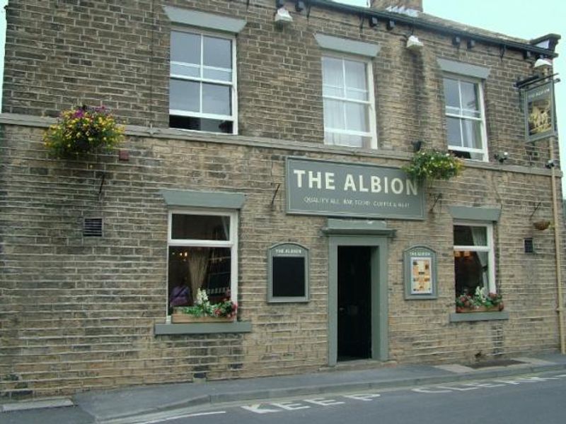 Albion, Skipton. (Pub, External). Published on 23-01-2015
