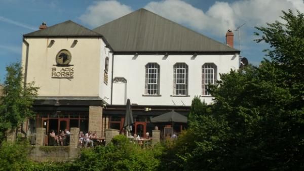 Black Horse, Skipton. (Pub, External). Published on 23-01-2015