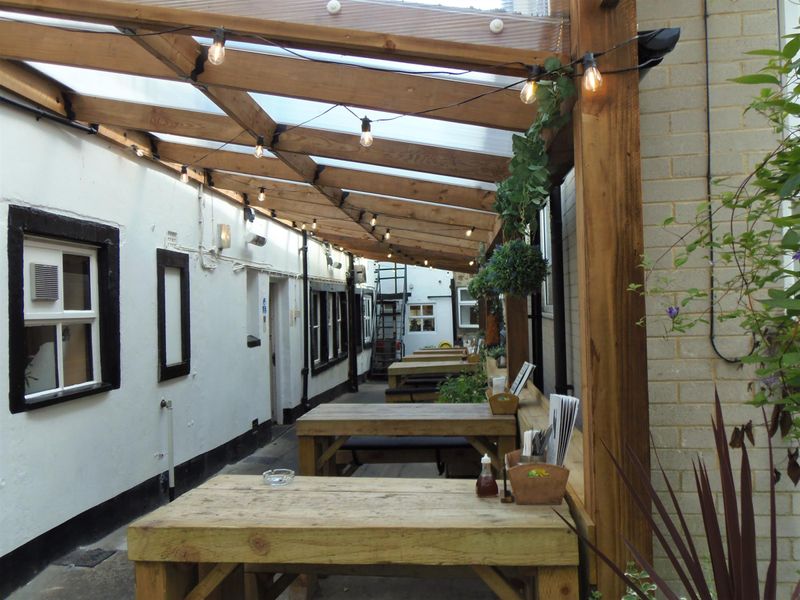 Smoking area August 2023. (Pub, External). Published on 09-08-2023 