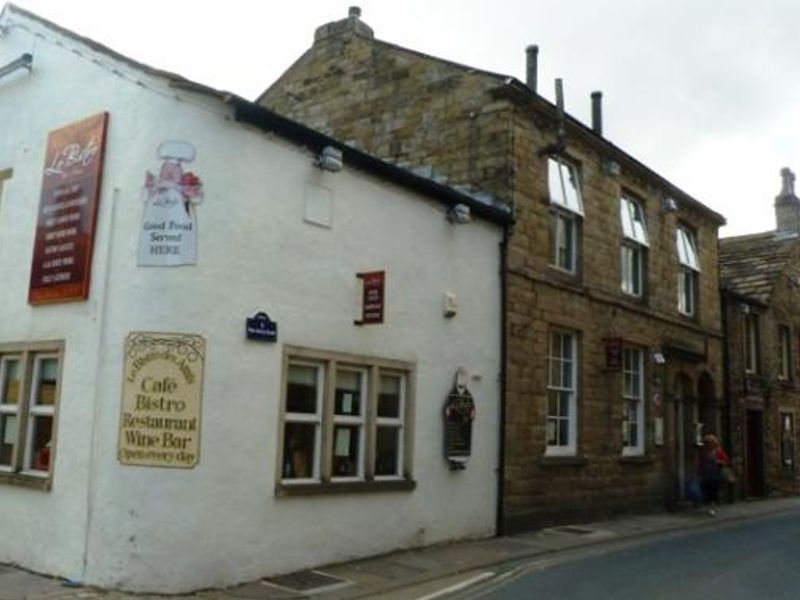 Le Bistro des Amis, Skipton 2013. (Pub, External). Published on 23-01-2015 