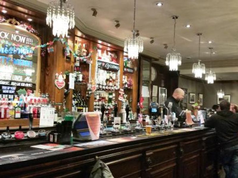 Red Lion, Skipton December 2014. (Pub, Bar). Published on 15-01-2015