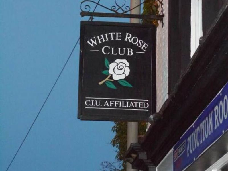(Pub, External, Sign). Published on 23-01-2015
