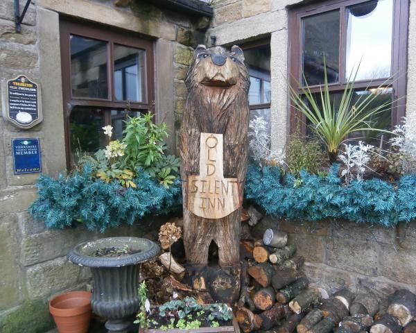 Wood-pile carving, Old Silent Inn, Stanbury, Jan 2016 . (Pub, External). Published on 26-01-2016