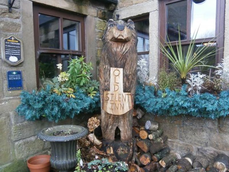 Wood-pile carving, Old Silent Inn, Stanbury, Jan 2016 . (Pub, External). Published on 26-01-2016