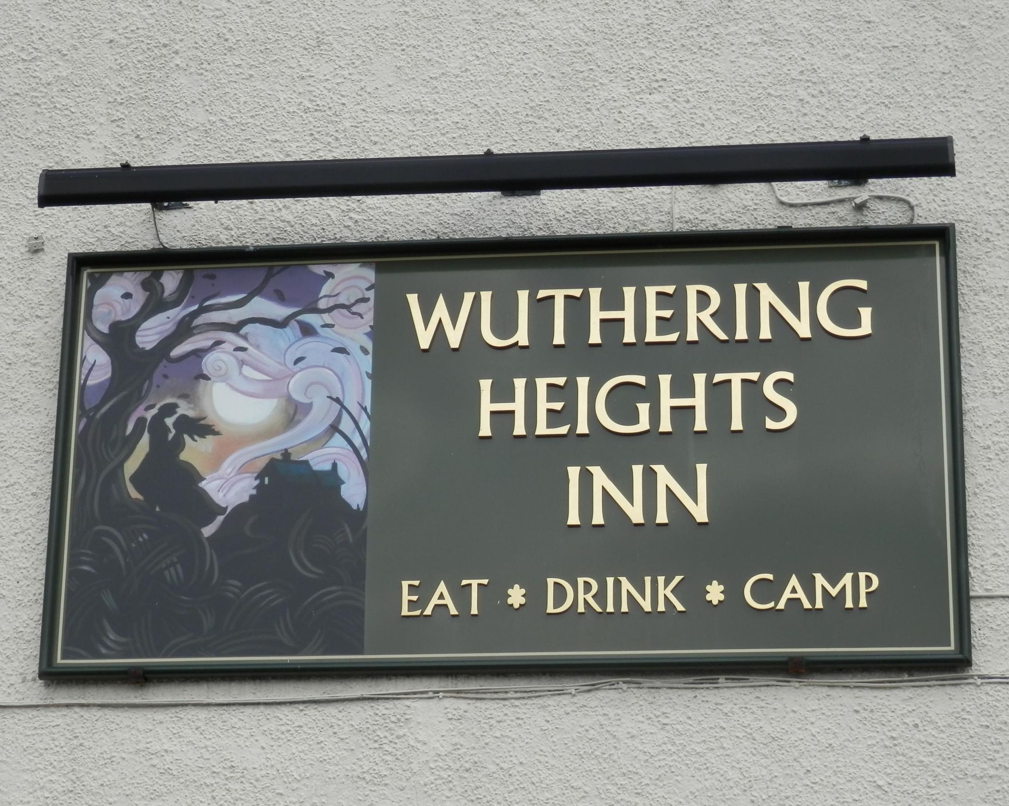 Sign on side of building July 2020. (Pub, Sign). Published on 25-07-2020