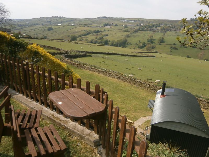 Camping field, Wuthering Heights, Stanbury (Spring 2018). (Pub, External). Published on 23-05-2018