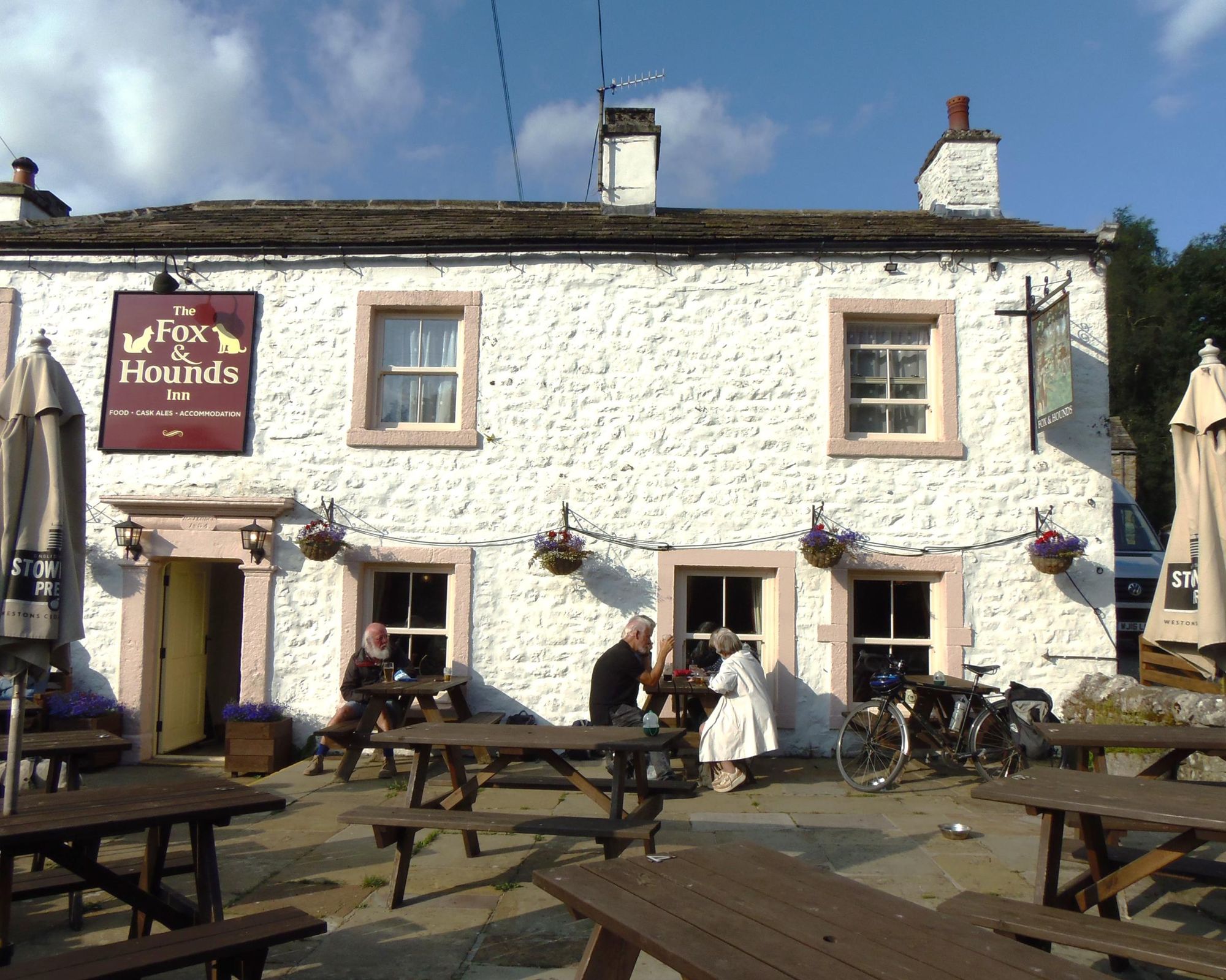 Front of pub July 2025. (Pub, External, Garden). Published on 28-07-2025