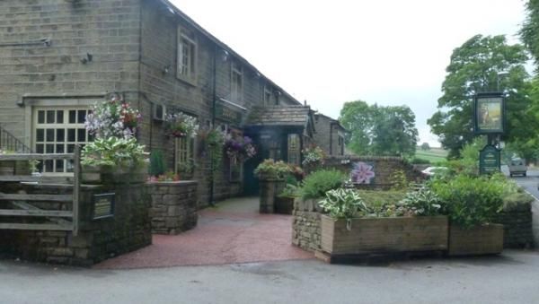 Dog and Gun, Glusburn, Sutton-in-Craven. (Pub, External, Key). Published on 23-01-2015