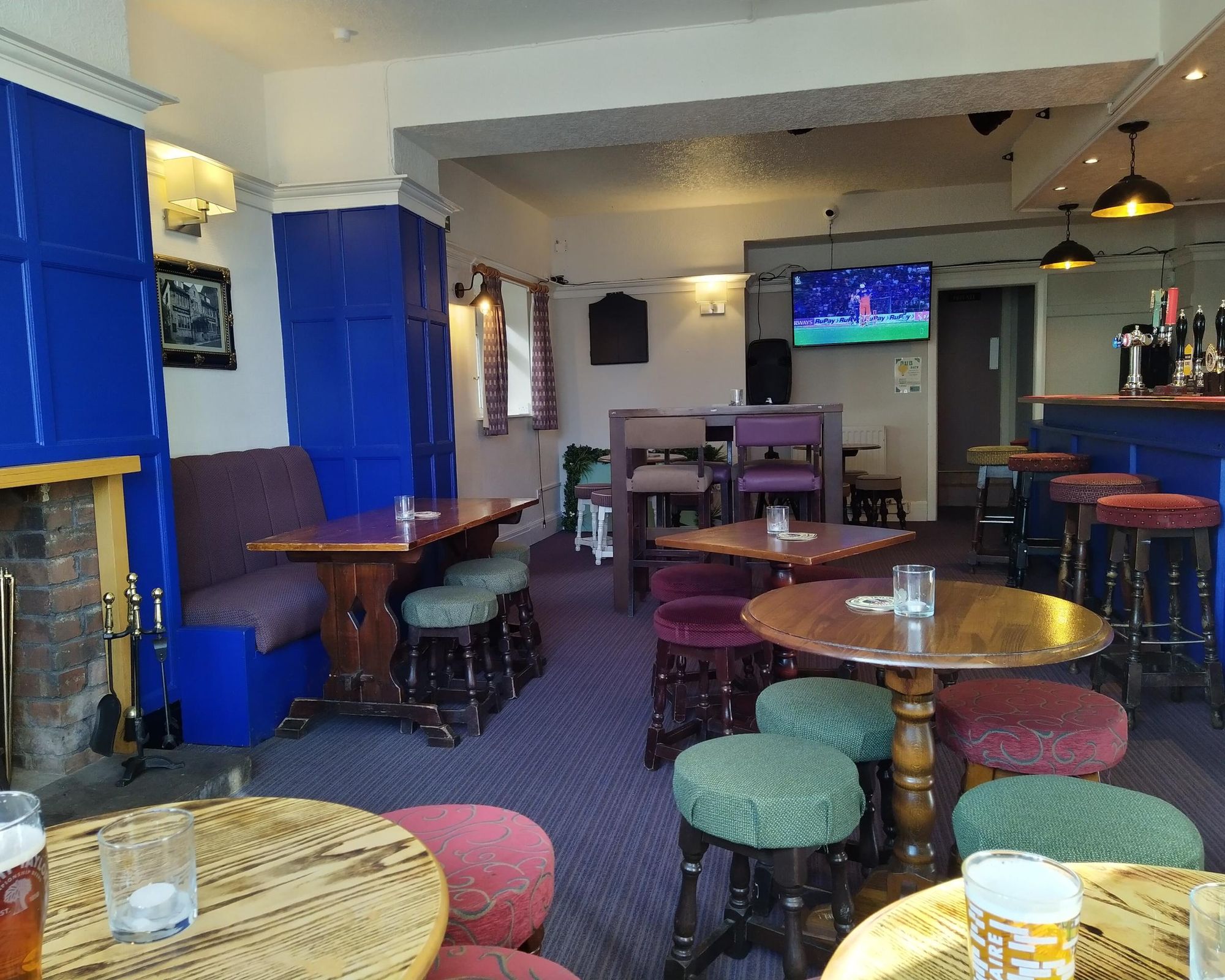 Lounge Bar April 2025. (Bar). Published on 07-04-2025