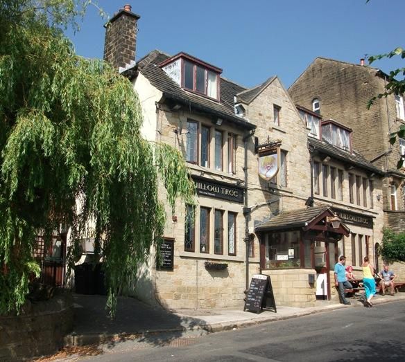 Willow Tree, Riddlesden. (Pub, External, Key). Published on 28-01-2015