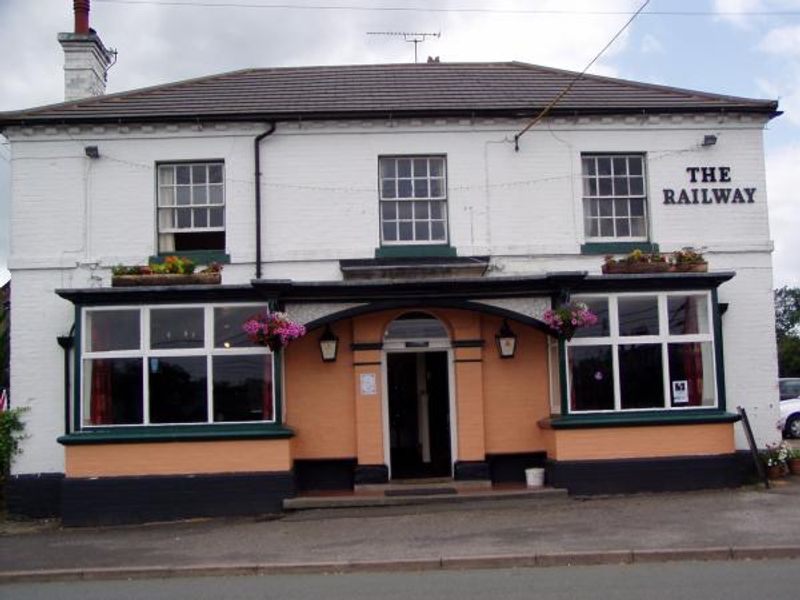 Railway Inn exterior 2010. (Pub, External). Published on 26-03-2015