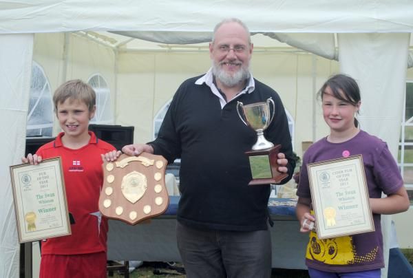 Branch Pub of the Year and Cider Pub of the Year Aug 2011. (Pub, Branch, Award). Published on 23-07-2013