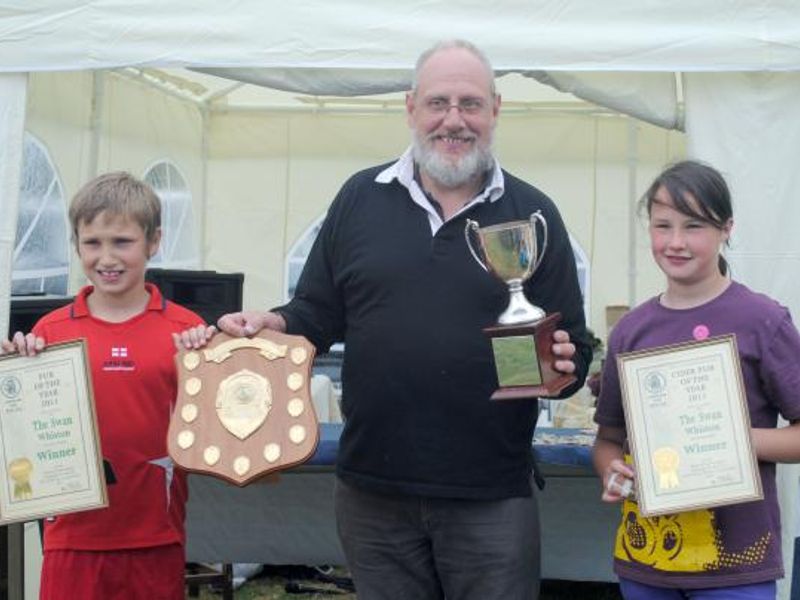 Branch Pub of the Year and Cider Pub of the Year Aug 2011. (Pub, Branch, Award). Published on 23-07-2013