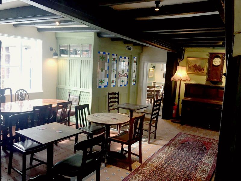 Kings Arms in 2017 interior. (Pub, Bar). Published on 01-11-2017 