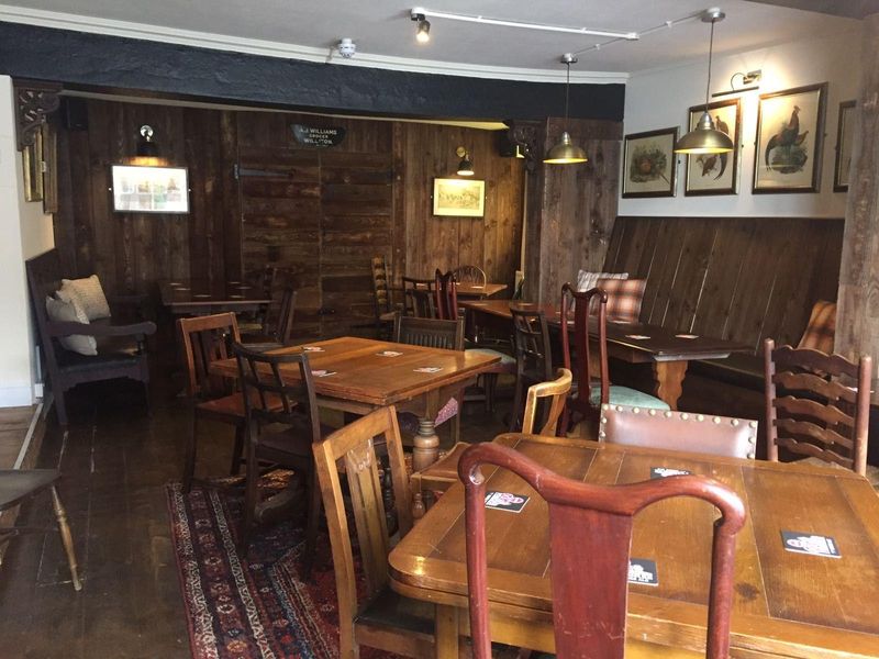 Kings Arms in 2017 interior. (Pub, Bar). Published on 01-11-2017 