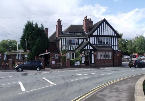 The pub in 2014. © RJ Flood. Creative Commons Licence CC BY-NC. (Pub, External, Key). Published on 18-08-2014