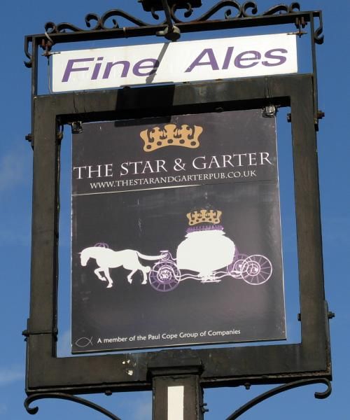 Sign in 2007 © RJ Flood. Creative Commons Licence CC BY-NC. (Pub, Sign). Published on 23-07-2013
