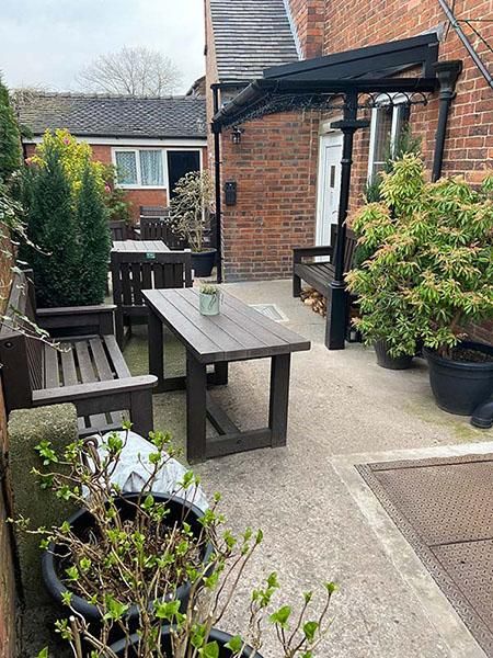 (Pub, Garden). Published on 24-07-2024