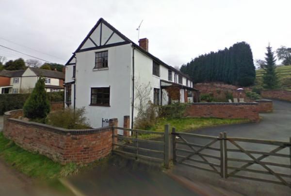 The former pub as a house in 2009. (External). Published on 08-08-2014