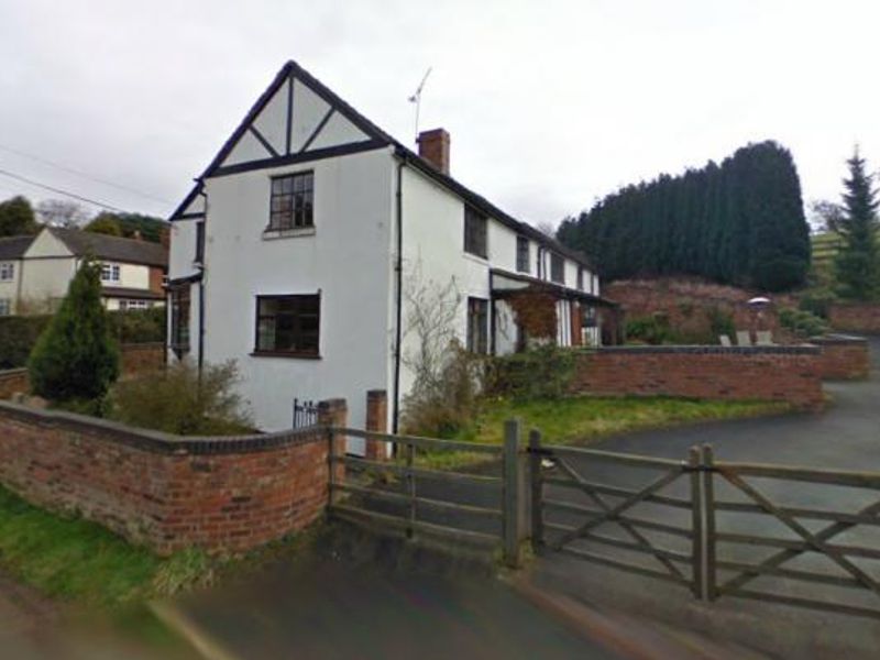 The former pub as a house in 2009. (External). Published on 08-08-2014