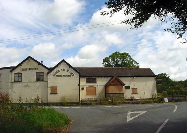 Closed and boarded up in 2005. (Pub, External, Key). Published on 11-05-2017