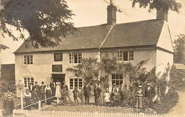 (Pub, Publican, Customers, Key). Published on 30-09-2020