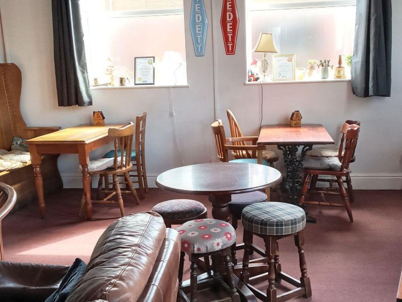 (Pub, Bar). Published on 14-04-2024 