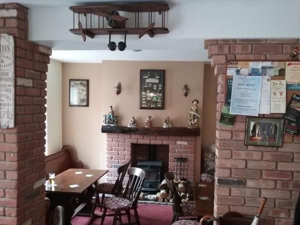 (Pub, Bar). Published on 22-09-2015