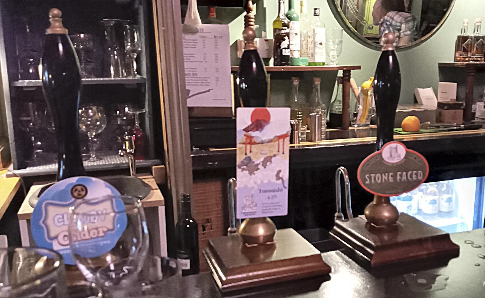 (Pub, Bar). Published on 02-11-2023