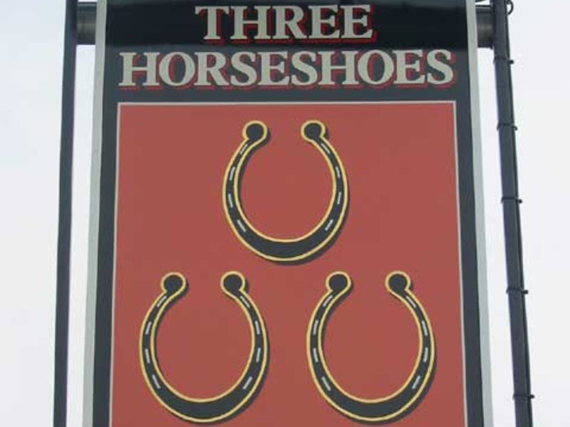 Three Horseshoes - Abbots Ripton. (Pub). Published on 06-11-2011