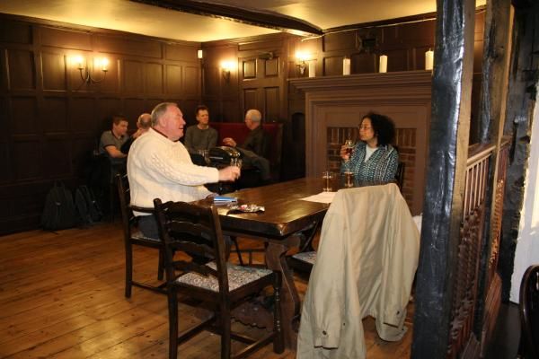 (Pub, Bar). Published on 23-12-2014