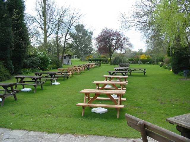 Three Jolly Butchers - Houghton and Wyton. (Pub). Published on 06-11-2011