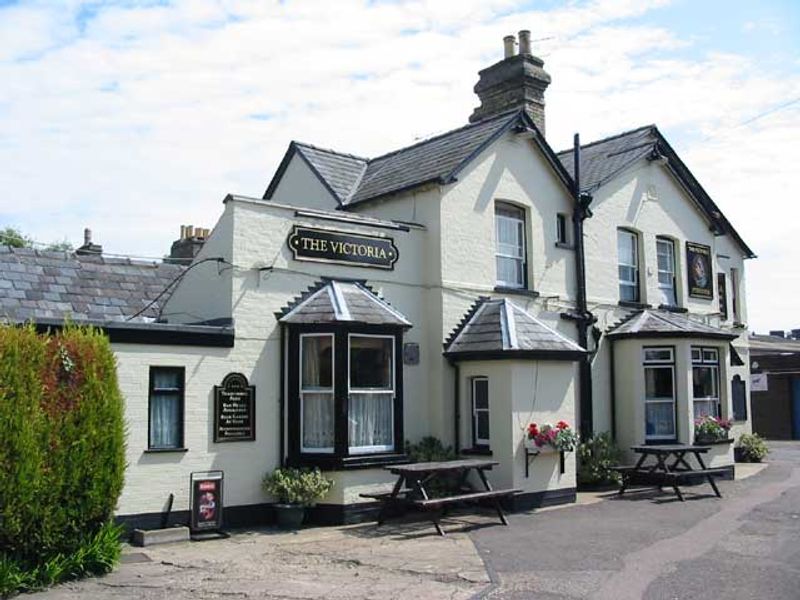 Victoria - Huntingdon. (Pub). Published on 06-11-2011