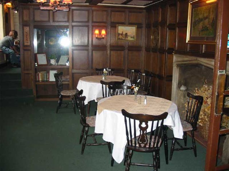 Hardwicke Arms - Arrington. (Pub). Published on 06-11-2011