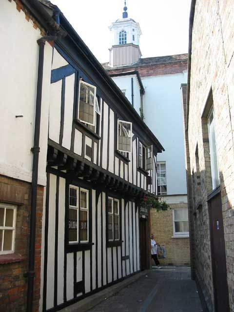 Market Inn - Huntingdon. (Pub). Published on 06-11-2011