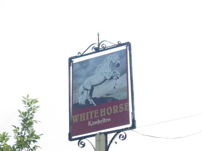 White Horse - Kimbolton. (Pub). Published on 06-11-2011