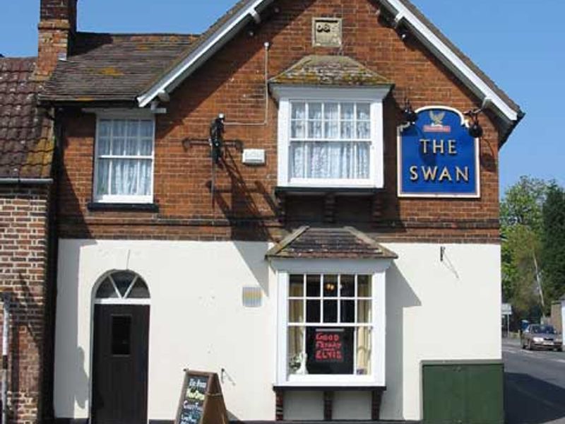 Swan - Offord Cluny. (Pub). Published on 06-11-2011 