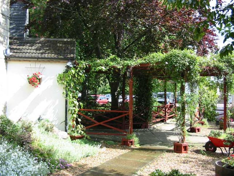 Greystones - Sawtry. (Pub). Published on 06-11-2011