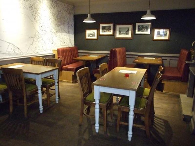 St Ives Nelsons Head - rear area. (Pub). Published on 06-04-2016 