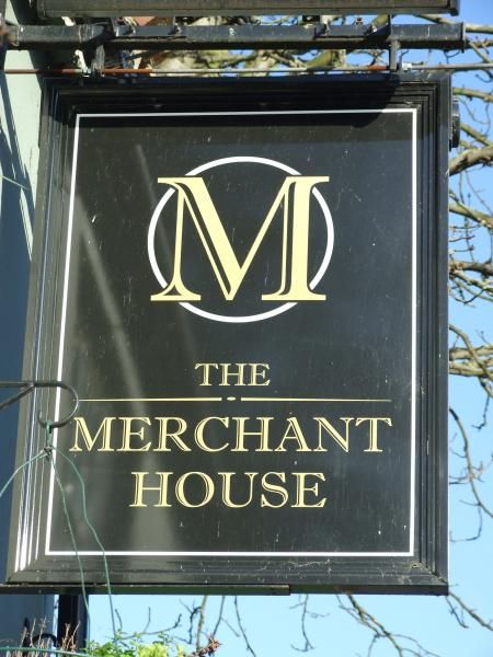 (Pub, Sign). Published on 29-03-2016