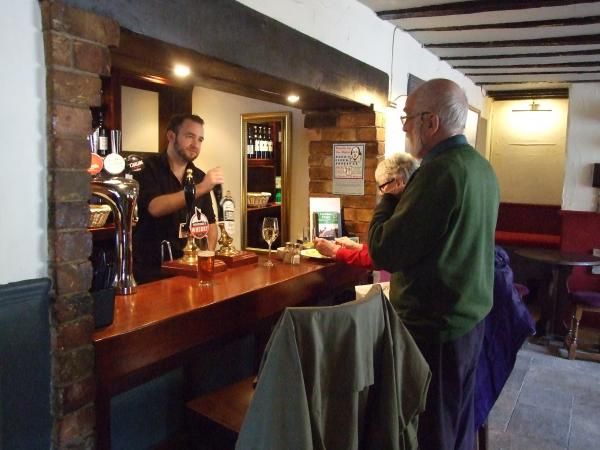 (Pub, Bar). Published on 29-03-2016
