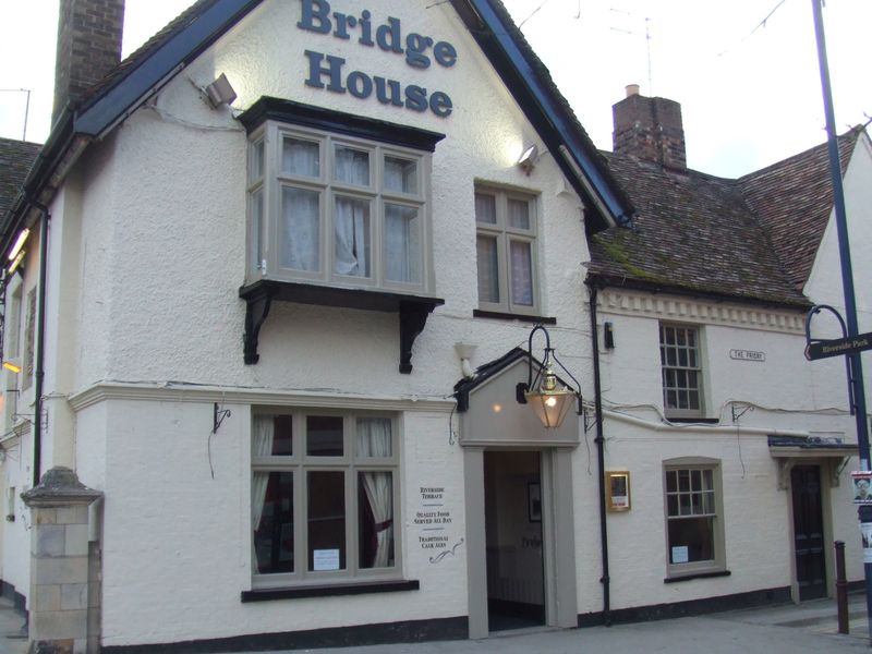 Bridge House. (Pub, External, Key). Published on 17-10-2013 